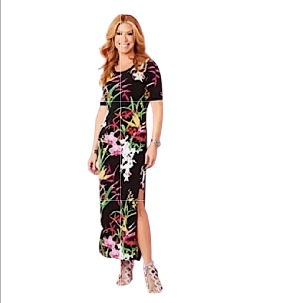 GILI Tropical Floral Short Sleeve Scoop Neck Hawaiian Got It Love It Midi Maxi